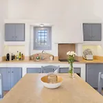 Willa Seaside 5bdr Bliss In Mykonos