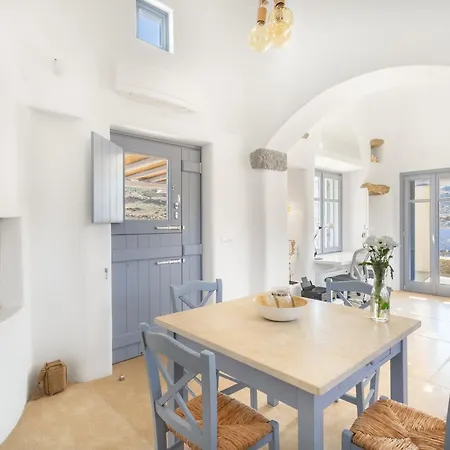 Seaside 5bdr Bliss In Mykonos Merchia Beach