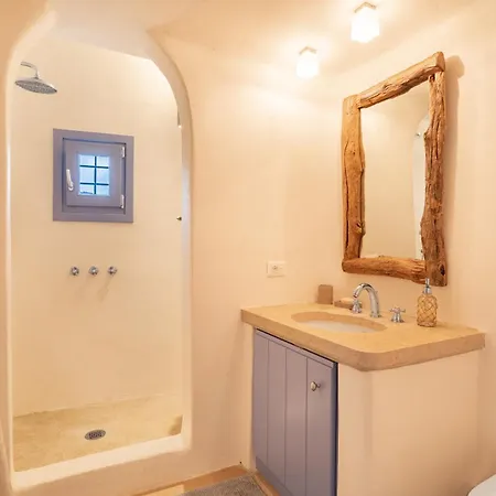 Willa Seaside 5bdr Bliss In Mykonos Merchia Beach